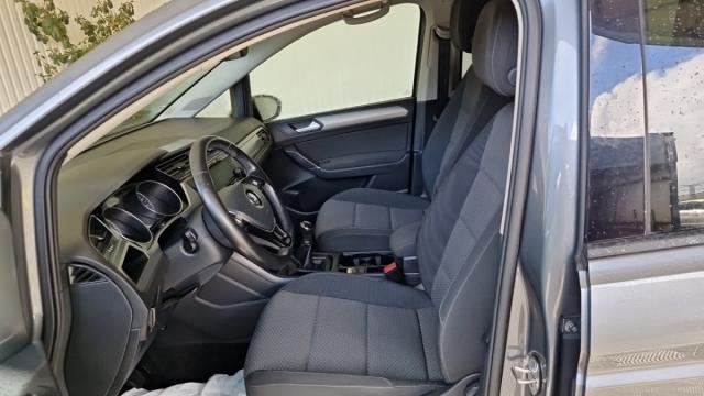 Volkswagen Touran image 2