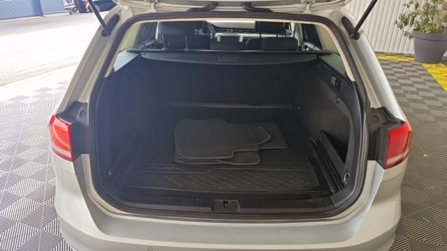 Volkswagen Passat Sw image 5