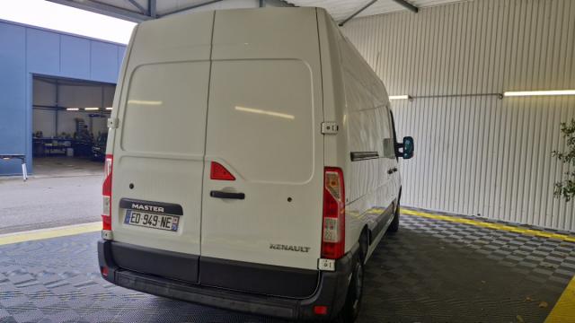 Renault Master image 8