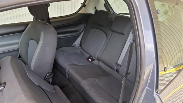 Peugeot 206+ image 6