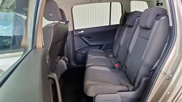 Volkswagen Touran image 2