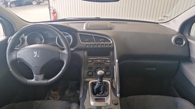 Peugeot 3008 image 8