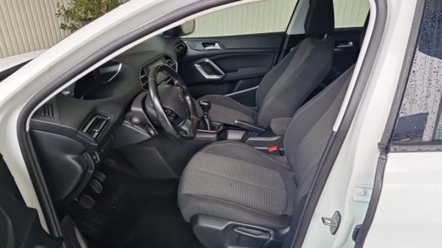 Peugeot 308 image 9