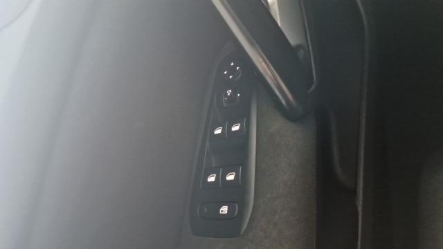 Peugeot 308 image 3