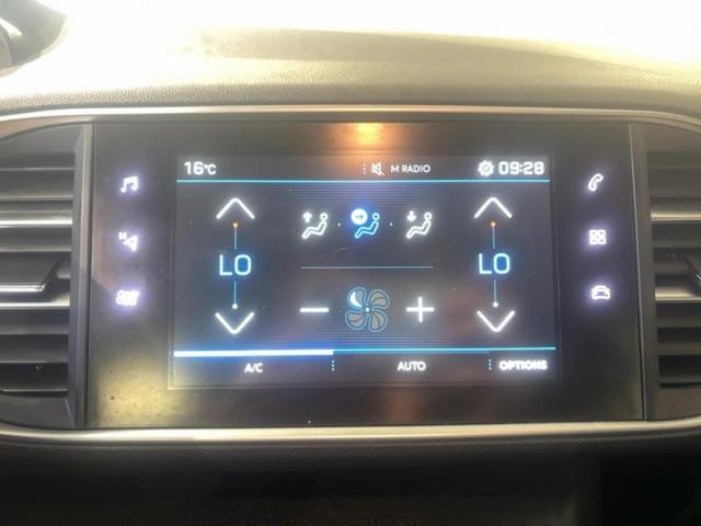 Peugeot 308 image 8