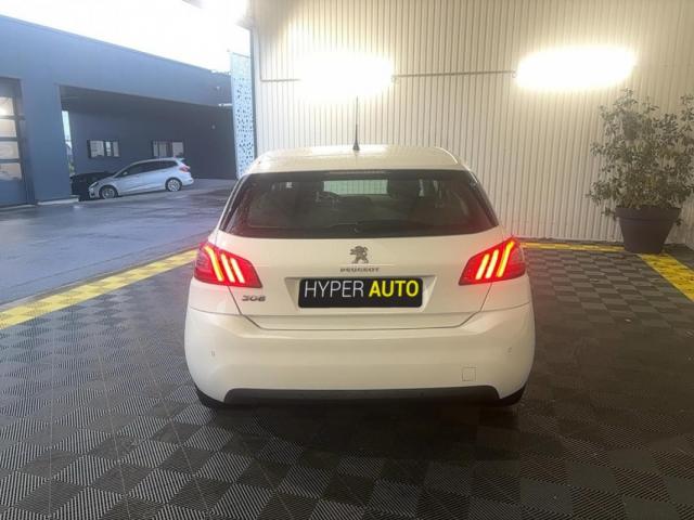 Peugeot 308 image 1