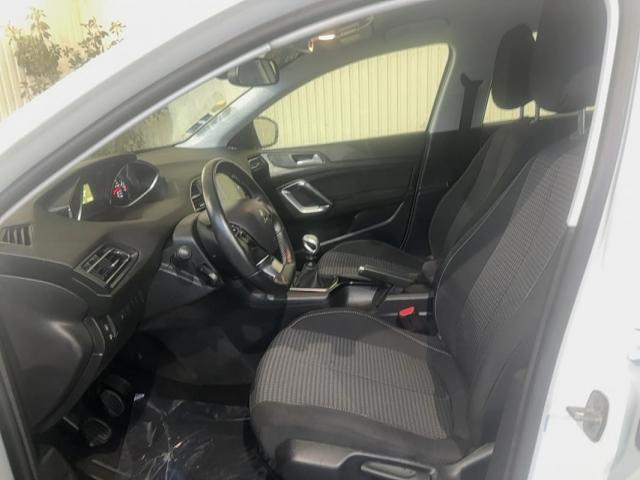 Peugeot 308 image 3