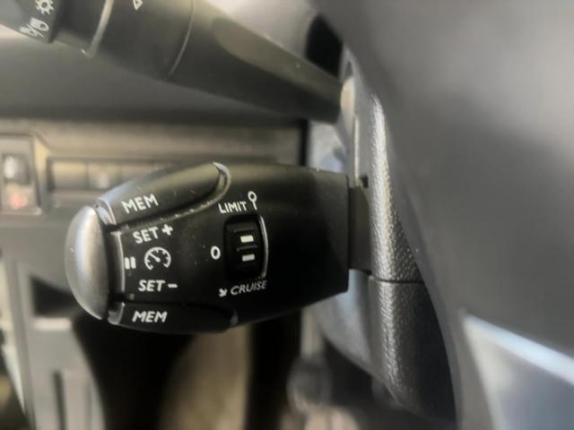 Peugeot 308 image 6