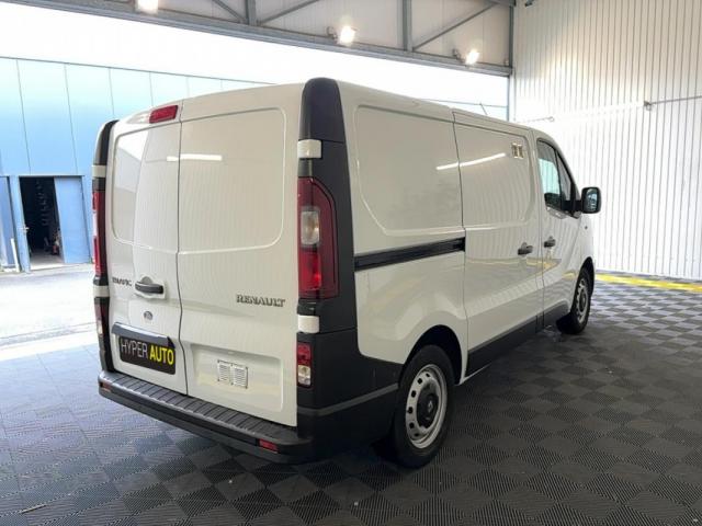 Renault Trafic image 4