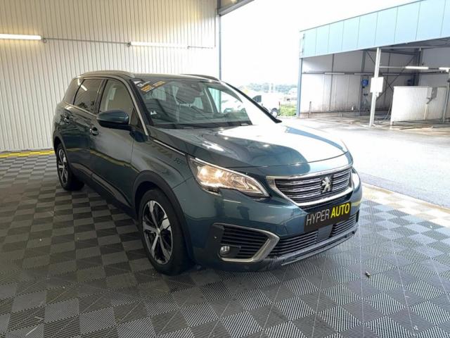 Peugeot 5008 image 2
