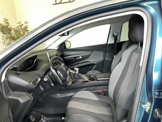 Peugeot 5008 image 8