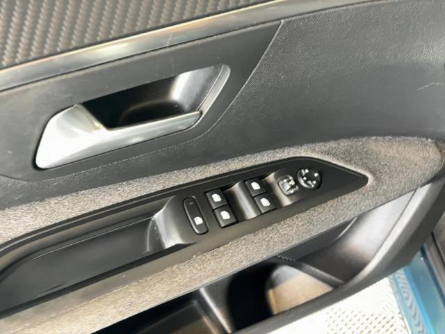 Peugeot 5008 image 7