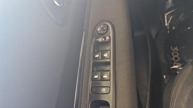Peugeot 3008 image 7