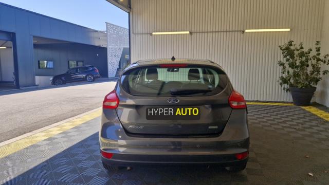 Ford Focus image 6