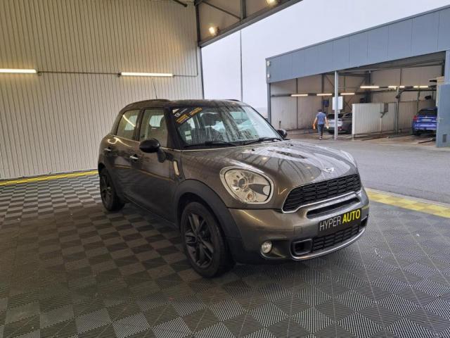 Mini Countryman image 8