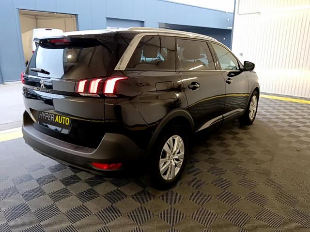 Peugeot 5008 image 4