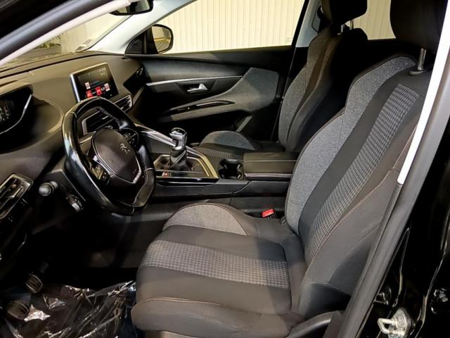 Peugeot 5008 image 3