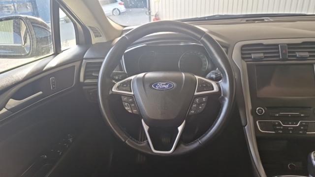 Ford Mondeo image 7