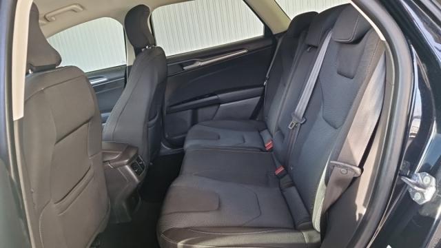 Ford Mondeo image 9