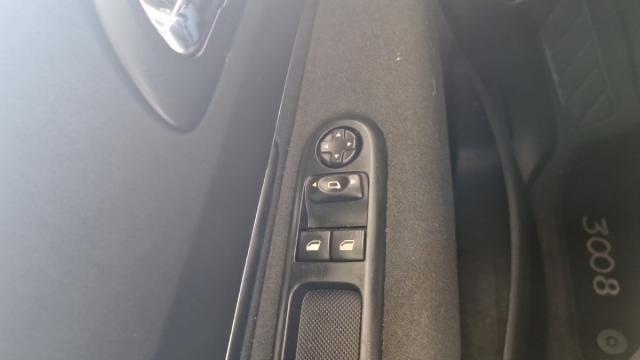 Peugeot 3008 image 4