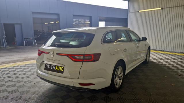 Renault Talisman Estate image 3