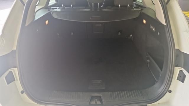 Renault Talisman Estate image 8