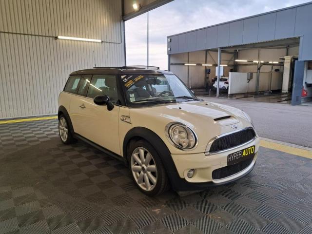 Mini Clubman image 8