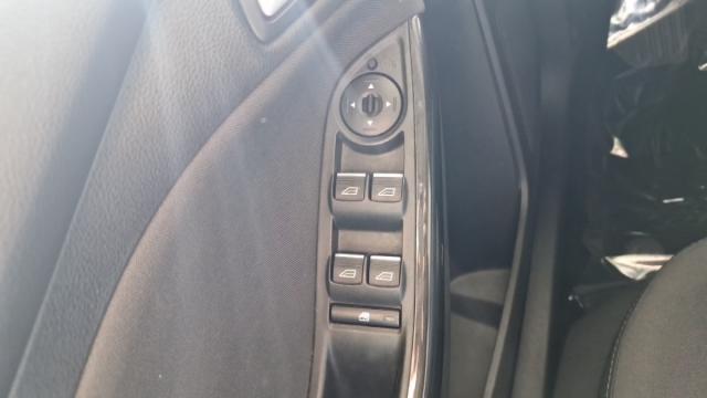 Ford Focus image 7