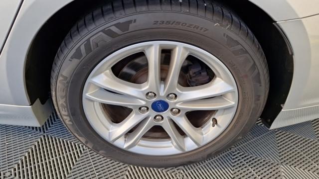 Ford Mondeo image 4