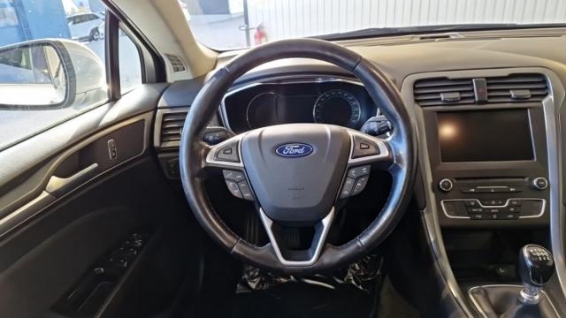 Ford Mondeo image 1