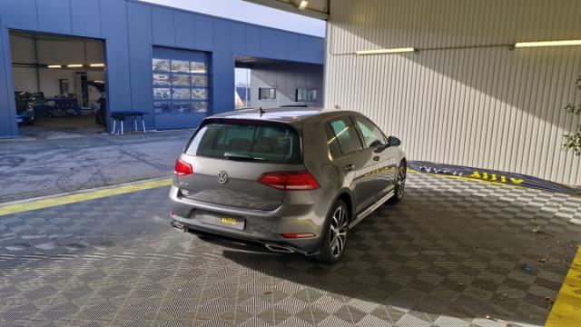 Volkswagen Golf image 1
