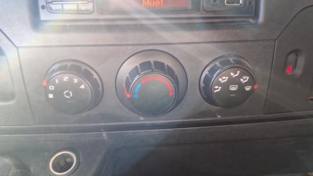 Renault Master image 2