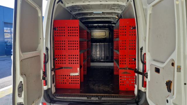 Renault Master image 8
