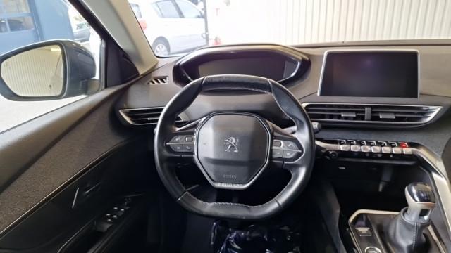 Peugeot 5008 image 8