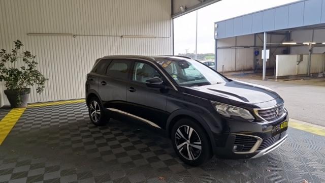Peugeot 5008 image 9