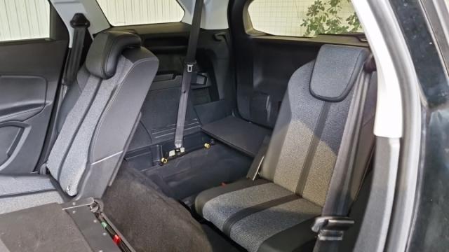 Peugeot 5008 image 1