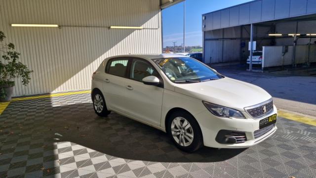 Peugeot 308 image 8