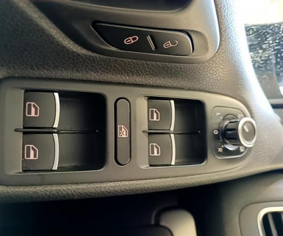 Volkswagen Golf image 7