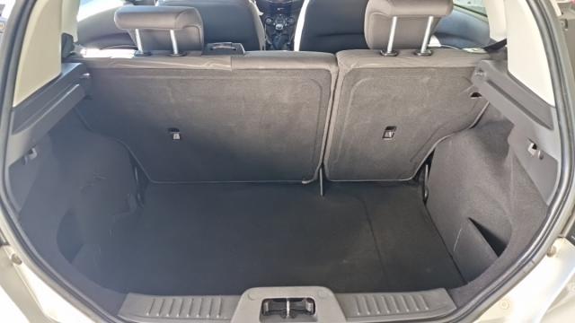 Ford Fiesta image 9