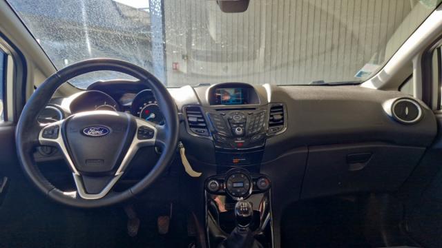 Ford Fiesta image 2