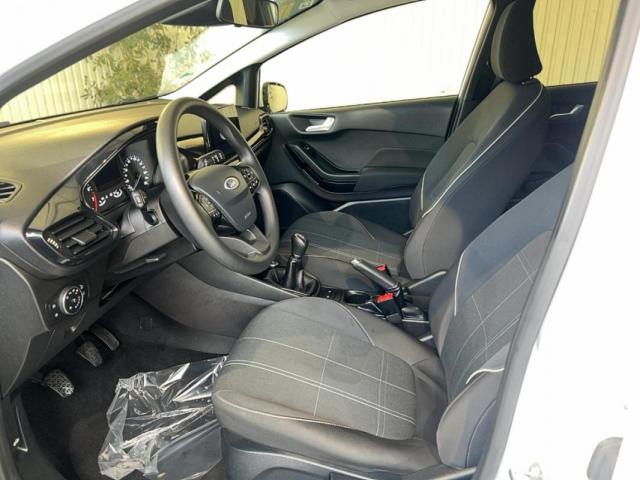 Ford Fiesta image 2