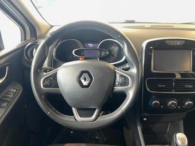 Renault Clio Estate image 9