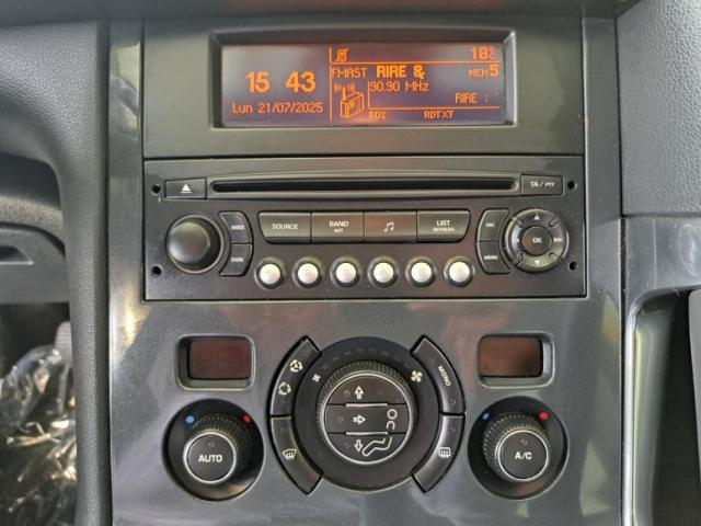 Peugeot 3008 image 5