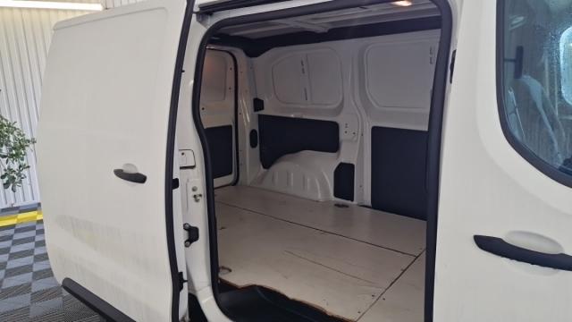 Opel Vivaro image 8