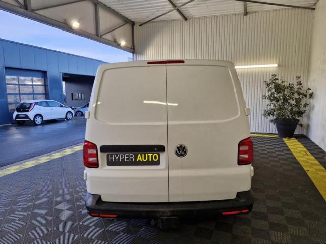 Volkswagen Transporter image 9