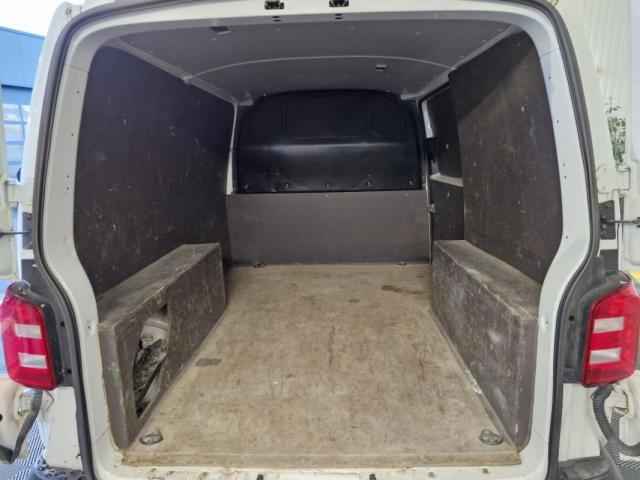 Volkswagen Transporter image 4