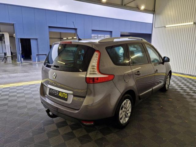 Renault Grand Scénic image 1