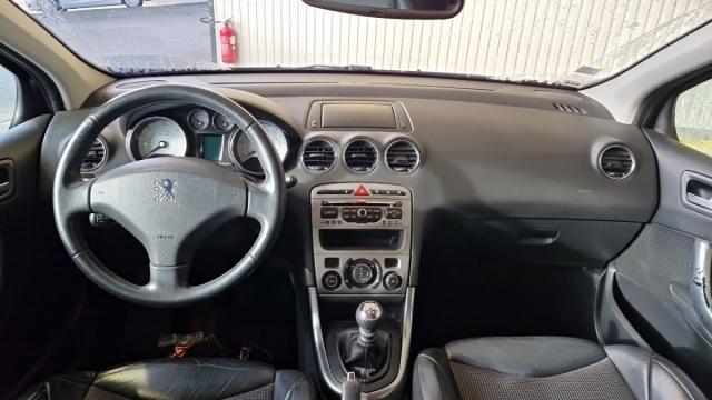 Peugeot 308 image 8
