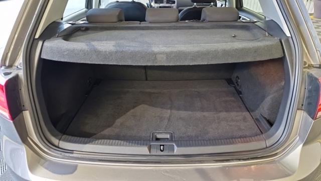 Volkswagen Golf image 4