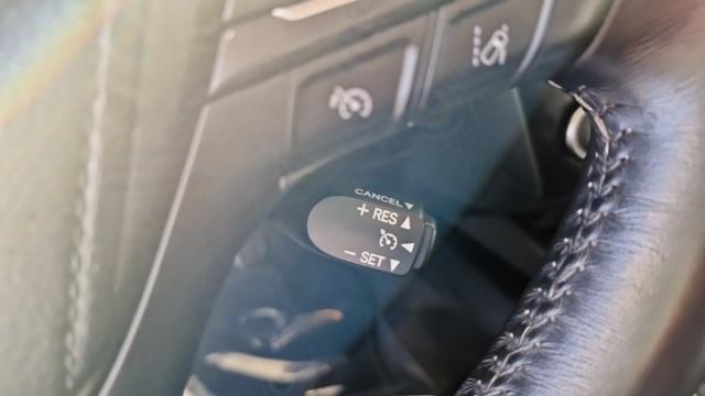 Toyota Avensis image 9